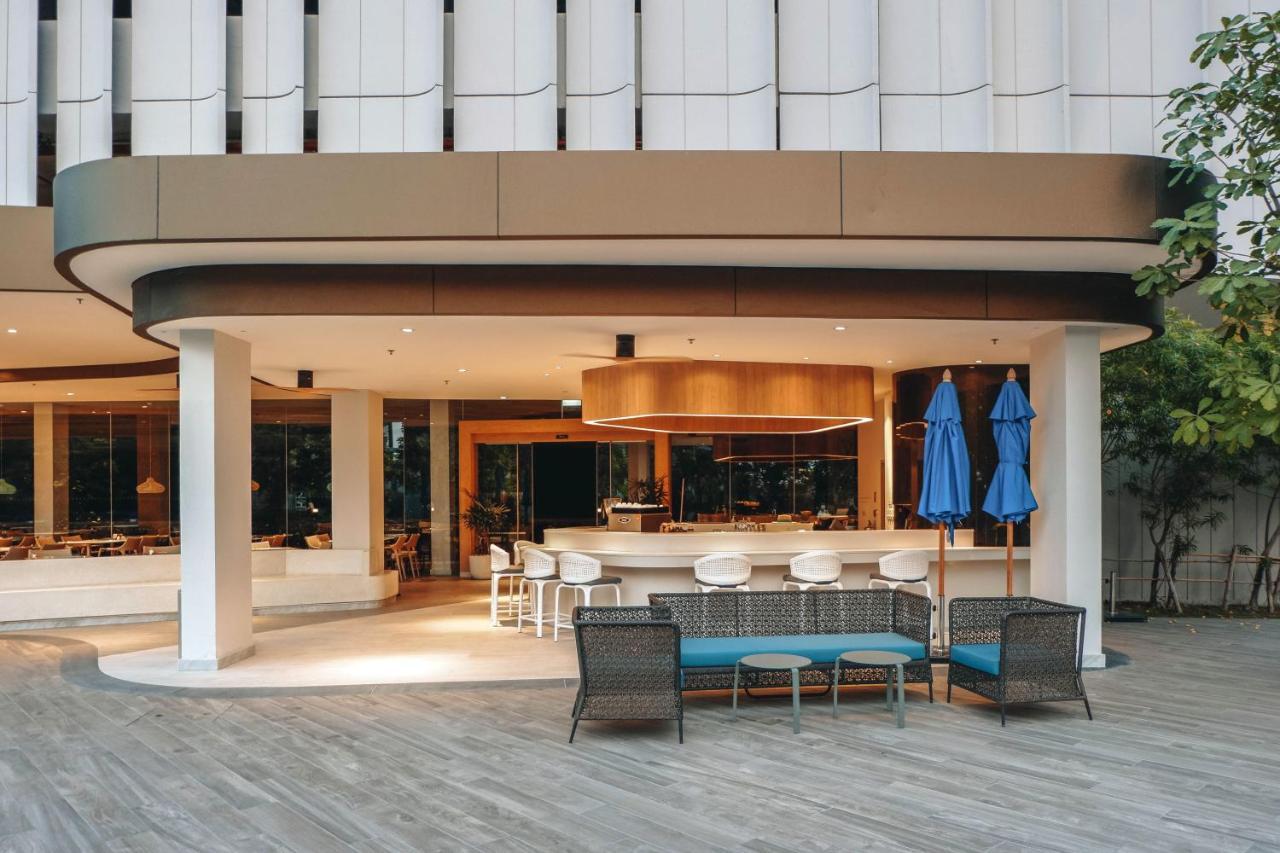 Ozo North Pattaya Hotell Exteriör bild