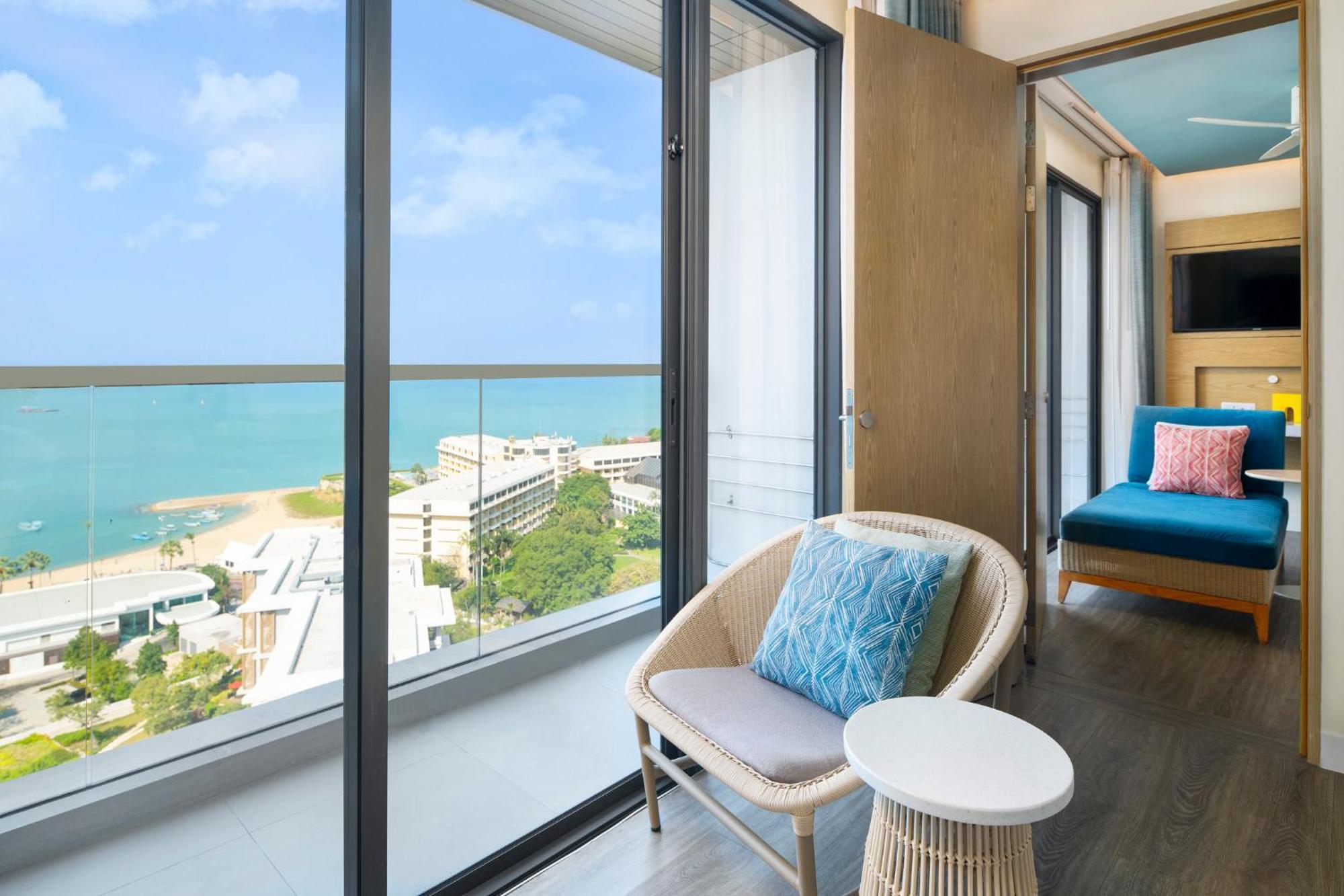 Ozo North Pattaya Hotell Exteriör bild
